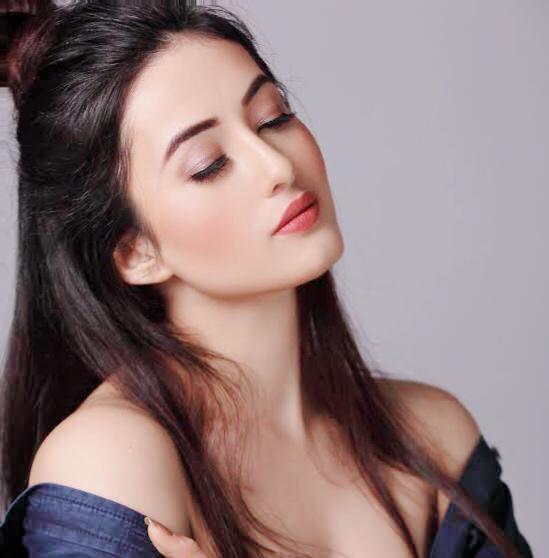 Ranchi Mehra Escort in Delhi/NCR High Profile Escorts Incall or Outcall 5★ Hotel